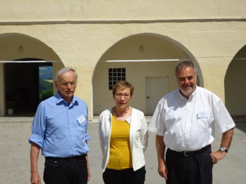 Prof. Zulehner, Gastgeberin und Kärntner Seelsorgeamtsleiterin Anna Hennersperger, der Sprecher der deutschsprachigen Seelsorgeamtsleiter Rolf-Peter Cremer aus Aachen (© Foto: Heschl)