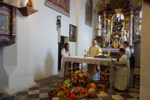 Erntedankfest - Festgottesdienst am 1.10.2017 in der Kirche auf dem Sternberg (© Foto: Edith Strauss) Erntedankfest - Festgottesdienst am 1.10.2017 in der Kirche auf dem Sternberg (© Foto: Edith Strauss)