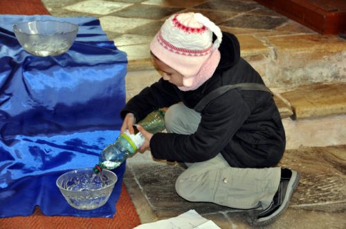 Wasser ist sehr wichtig für unser Leben! Das haben die Ek-Kinder in vielen Beispielen dargelegt und auch gezeigt! (© Foto: Hermine Sereinig)