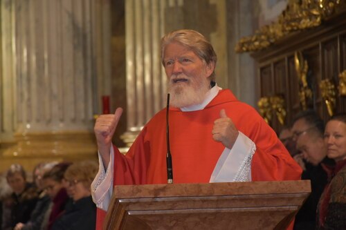 Missionar P. Pedro Opeka bei der Predigt im Klagenfurter Dom. Foto: Alexandra Praster