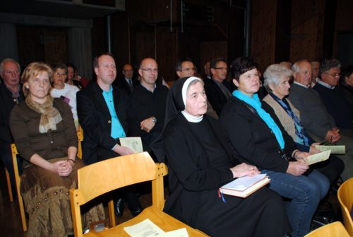 Die Pfarrgemeinderäte aller 16 Pfarren aus dem Dekanat Völkermarkt bei der Dankesfeier in der Neuen Burg in Völkermarkt. (© Foto: Christi Potocnik)