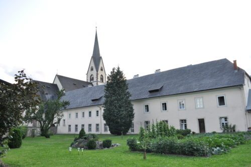 Pfarrkirche und Kloster