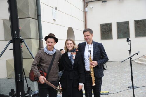 Mathias Ortner, Verena Gotthardt in Edgar Unterkircher (Nedelja) Mathias Ortner, Verena Gotthardt in Edgar Unterkircher (Nedelja)