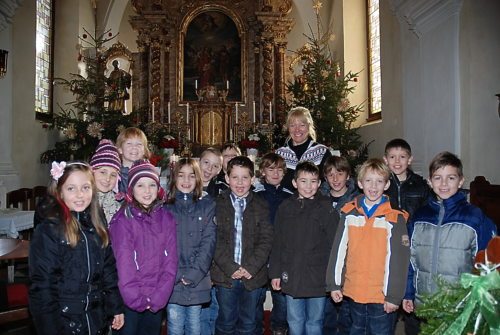 15 Kinder bereiten sich auf die Erstkommunion vor (© Foto: Foto Mag. Peter Hofer)