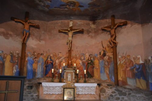 Kirche Afritz, Kreuzweg (Karin Farkas) Kirche Afritz, Kreuzweg (Karin Farkas)
