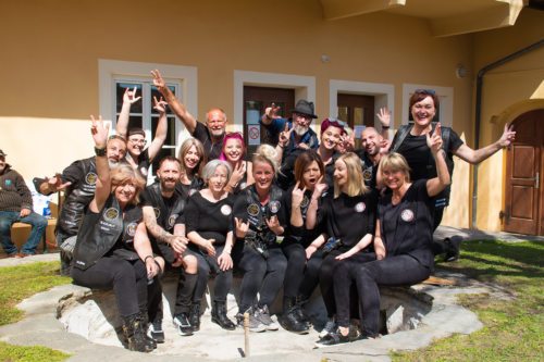 Die “Barber Angels“ sind einsatzbereit (Foto © Caritas / Herbert Wieser)