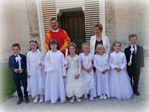 Gruppenbild nach der Erstkommunionfeier im Dom (© Foto: Ingrid Sabitzer)