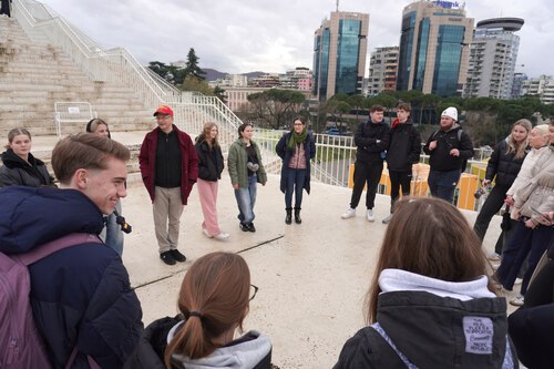 Bildunterschrift (Bildrechte sind zwingend anzugeben!)