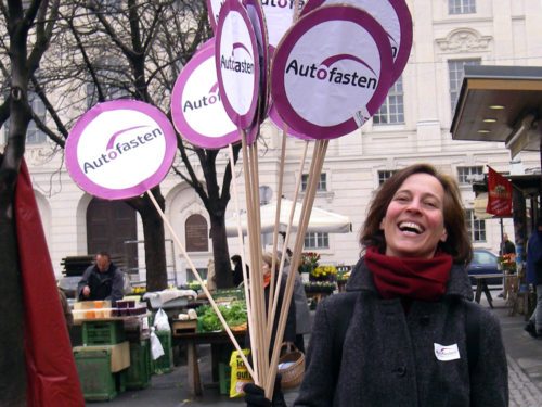 Freude am “Autofasten“ (© Foto: www.autofasten.at)