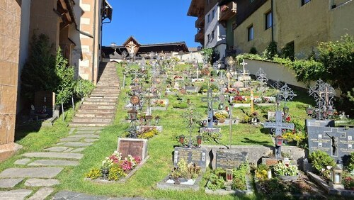 Friedhof auf der Nordseite.<br />
​​​Foto Schmidl