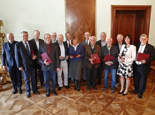 Bildunterschrift (Bildrechte sind zwingend anzugeben!)