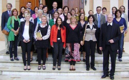 Lehrerkollegium des RG/ORG St. Ursula in Klagenfurt zu Besuch bei Bischof Schwarz (© Foto: RG/ORG St. Ursula Klagenfurt)