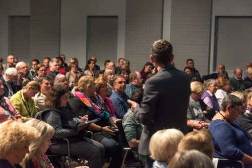 2016 war Linz Schauplatz des “Verkündschafter-Kongresses“, 2021 wird es Saalfelden sein (foto: haijes, Netzwerk pfarrliche Öffentlichkeitsarbeit) 2016 war Linz Schauplatz des “Verkündschafter-Kongresses“, 2021 wird es Saalfelden sein (foto: haijes, Netzwerk pfarrliche Öffentlichkeitsarbeit)