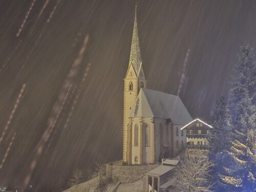 Heiliger Abend mit Schneefall 2025 Foto Schmidl
