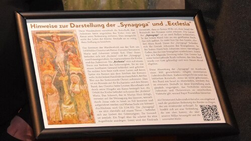 Hinweistafel in der Pfarrkirche Millstatt (Foto: Internetredaktion / KH Kronawetter)