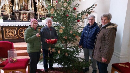 Die Blumenfrauen verabschieden sich in den Ruhestand<br />
(c) Johann Kanzian
