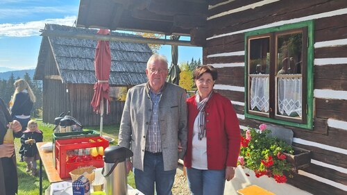 Familie Gursch bei der Agape<br />
Foto: Maria Wieser