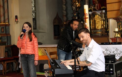 Mia Wieser, Buzgi und Chriss Lind
