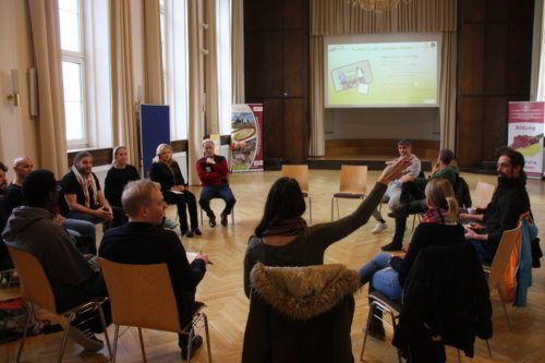 Der Start des Workshops fand im Festsaal des Diözesanhauses statt (© Auer/DSG Kärnten)