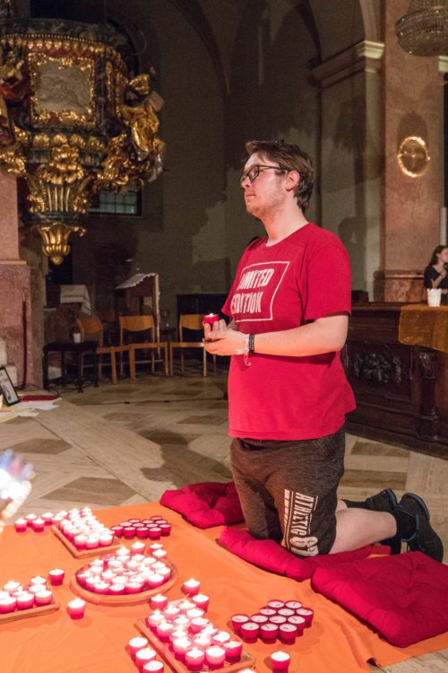 Bildunterschrift (Bildrechte sind zwingend anzugeben!) Bildunterschrift (Bildrechte sind zwingend anzugeben!)