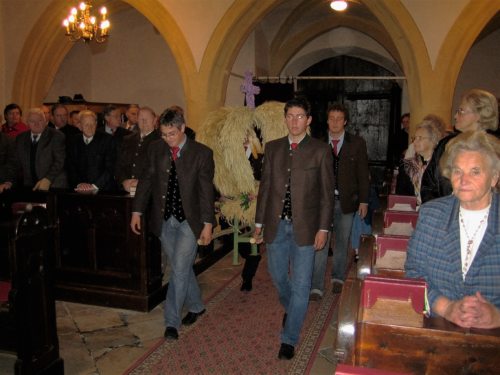  (© Foto: foto:pfarre brückl_Erntedankfest 2005)