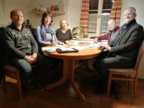 Dieter Mansfeld, Nina Petauer, Uta Wielitsch, Peter Granig und Pfarrer Josef-Klaus Donko                     foto: emb