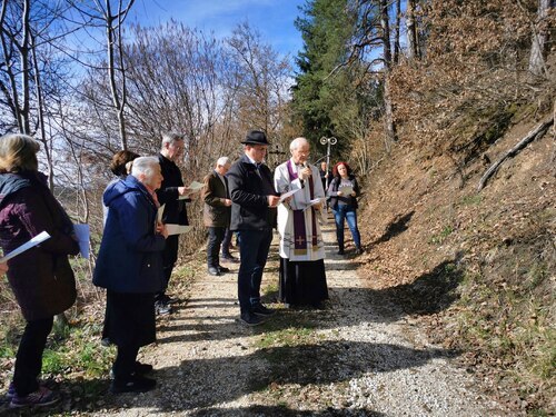 Benjamin Malle in Aktion • Svetomeški mežnar v akciji (Foto: Pfarrarchiv Neuhaus- Suha)