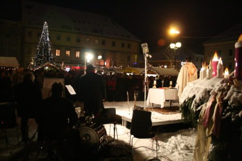 Gospelmesse unter freiem Himmel. (© Foto: Stadtpastoral)