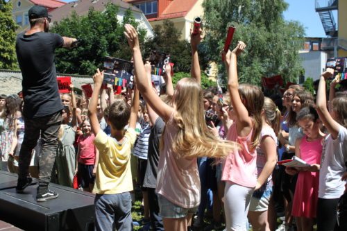 auf Tournee (© Foto: Ulrike Hassler, Katholische Jugend Kärnten)