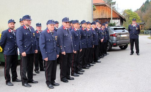 Abordnung der Feuerwehr (C) Brigitte Weber