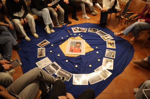 Bildunterschrift (Bildrechte sind zwingend anzugeben!)