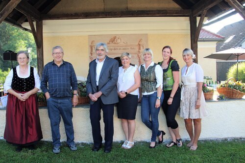 Mesner und Mesnerinnen aus Radlach, Steinfeld und der Maria Hilf Kapelle (C) Brigitte Weber Mesner und Mesnerinnen aus Radlach, Steinfeld und der Maria Hilf Kapelle (C) Brigitte Weber