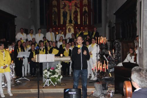 Maximilian Peter gibt eine profunde Einführung in die Geschichte St. Andräs (© Foto: Mag. Günther Peter)