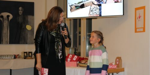 Das Bild von Sophia M. ist auf der Nikolausschokolade abgebildet (Bildrechte: Claudia Begusch)