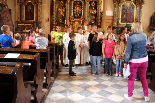 Kinder der 3. Klasse mit Frau Filzmaier (C) Anita Hartlieb Kinder der 3. Klasse mit Frau Filzmaier (C) Anita Hartlieb