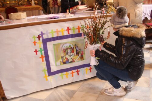 Wachsendes Altarbild der Kinder (C) Philipp Grientschacher Wachsendes Altarbild der Kinder (C) Philipp Grientschacher