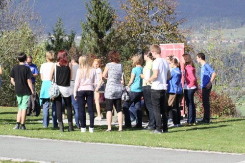 Jugendliche bereiten sich vor (© Foto: Katholische Jugend, Peter Artl)