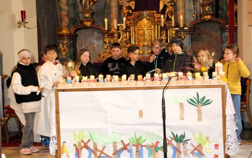 Kinder der 3. Klasse (Viktoria Holzfeind-Wuggenig) Kinder der 3. Klasse (Viktoria Holzfeind-Wuggenig)