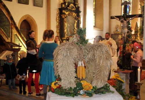 Gottdienst anlässlich des Erntedankfestes am 13. Okt. 2019 in der Pfarrkirche St. Stefan an der Gail. (Bild: PSt).