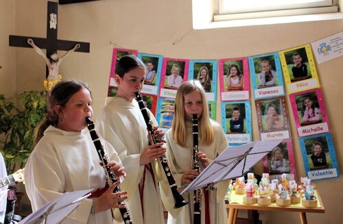 Lilly, Luisa und Melina spielen Klarinette (C) Brigitte Weber