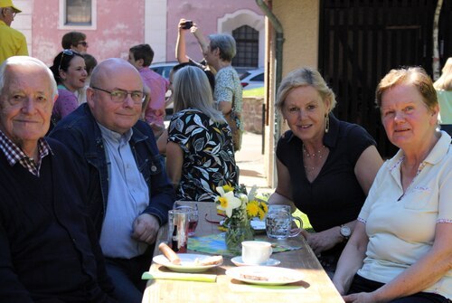 Pfarrer Hörner, Pfarrer Grabowski, Karin Pichler und Marianne Forcher (C) Brigitte Weber