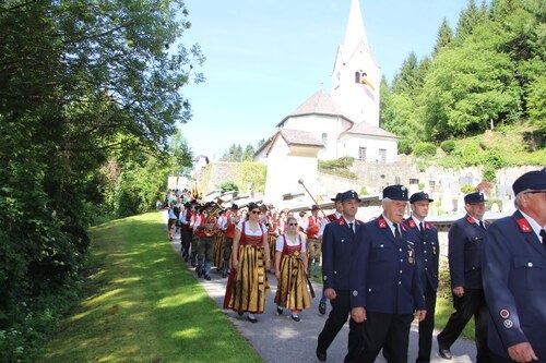 FEuerwehr und Trachtenkapelle (C) Elisabeth Oberheinricher