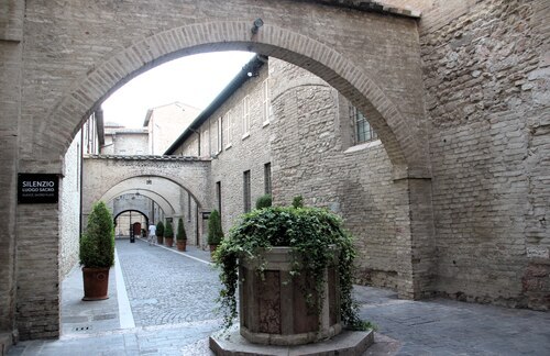 Kloster außen (C) Brigitte Weber