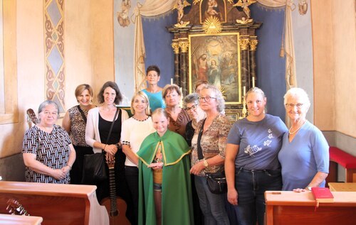 Gruppenbild mit Ministrantin Viktoria (C) Romana Brandner