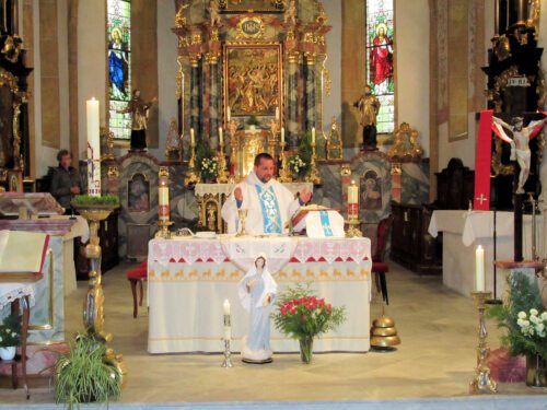 Vorabendmesse am 16. Mai in der Pfarrkirche St. Stefan. (Bild: PSt).