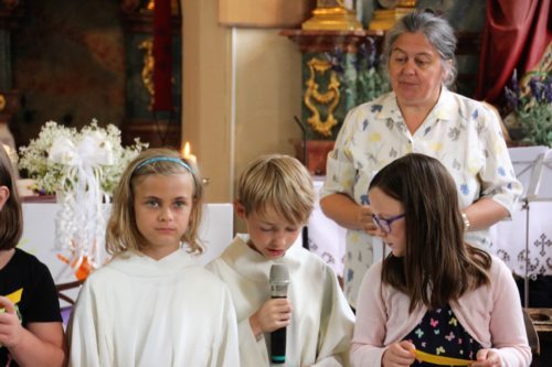 Kinder bei den Fürbitten (C) Klaudia Fercher