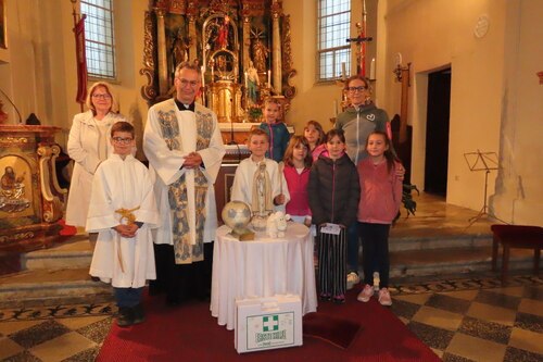 Kindermaiandacht in der Pfarrkirche Schwabegg • Otroške šmarnice v farni cerkvi v Žvabeku, 07.05.2023 (Foto: Pfarrarchiv Schwabegg- Žvabek)