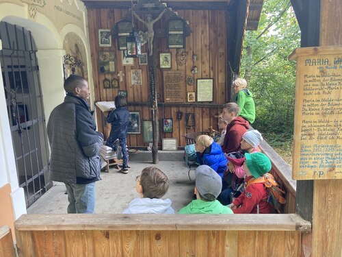 Aufmerksam wurden die andächtigen Worte von Sylvère aufgenommen.