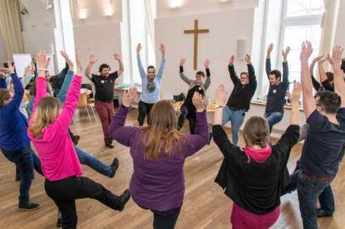 Tänzerische Bausteine für die Arbeit mit Kindern und Jugendlichen (Foto: Peter Artl)