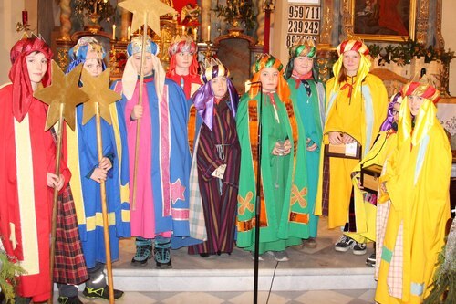 Sternsinger beim Gottesdienst (C) Ramona Brandner